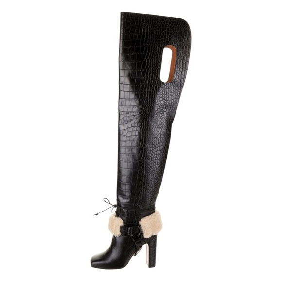 NEW NWT Auth Off White Leather Embossed Boots - Picture 1 of 6